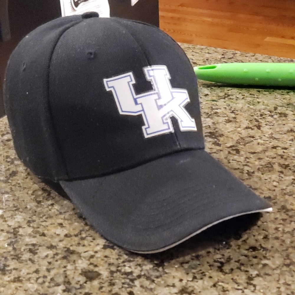 Men's ball cap